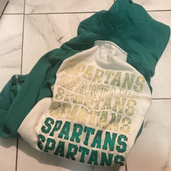 Used MSU Spartans Green & White. Women’s Size Small. Victoria Secret PINK. - Picture 6 of 6